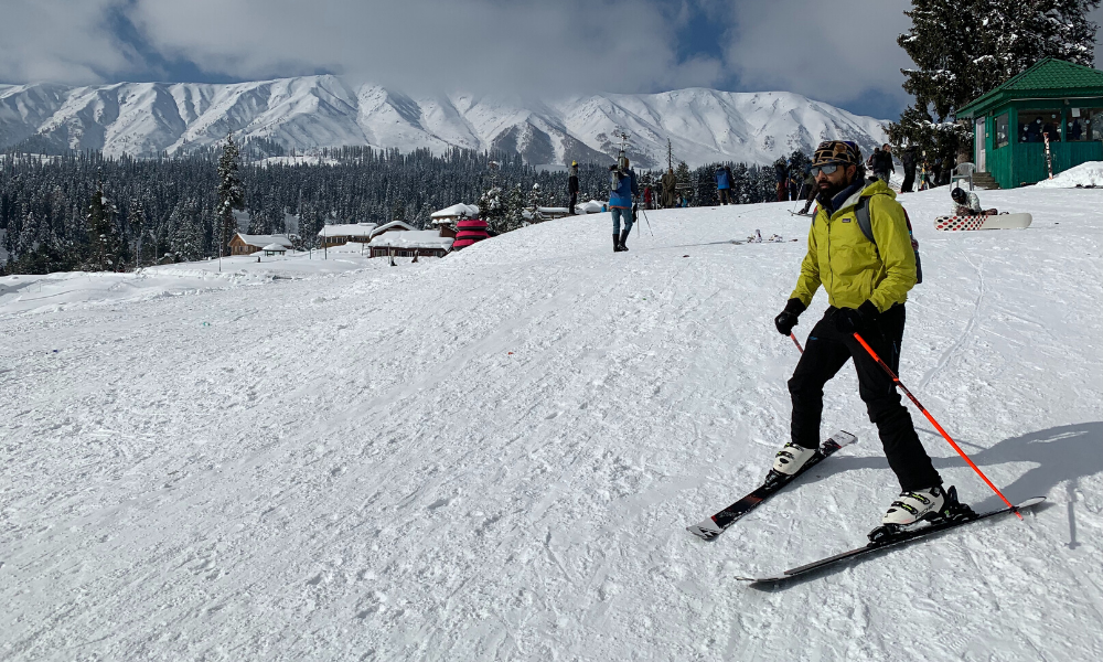 Before you drop a deposit on a Gulmarg ski package, make sure you ask your ski school these four foundational questions.